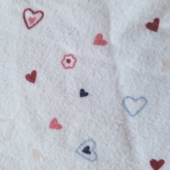 10/$20 ❄️ Simply Basic Onesie - Picture 4 of 8